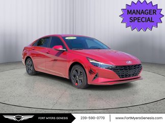 Used 2022 Hyundai Elantra Blue image 1
