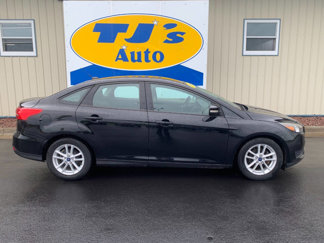 Used 2016 Ford Focus SE w/ SE Power Seat Package image 1