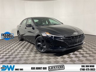 Used 2023 Hyundai Elantra SEL image 1