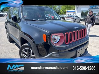 Used 2018 Jeep Renegade Latitude image 1