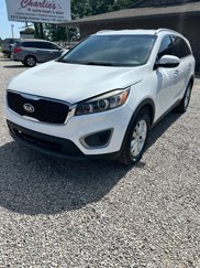 Used 2017 Kia Sorento LX image 1