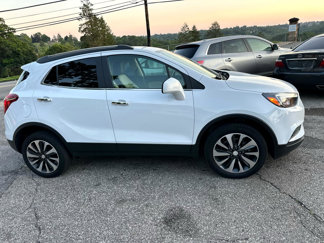 Used 2021 Buick Encore Preferred image 1
