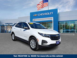 Used 2022 Chevrolet Equinox LS w/ LS Convenience Package image 1