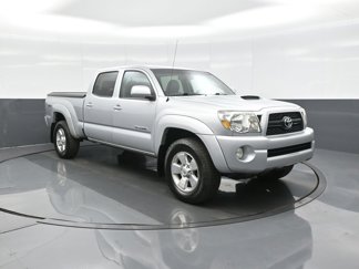 Used 2011 Toyota Tacoma 4x4 Double Cab image 1