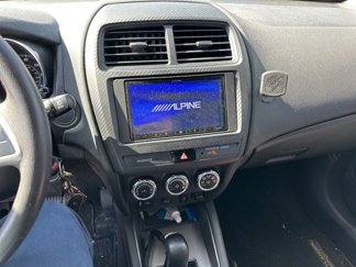Used 2018 Mitsubishi Outlander Sport ES image 1