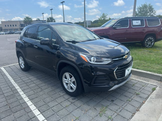 Used 2019 Chevrolet Trax LT w/ LT Convenience Package image 1