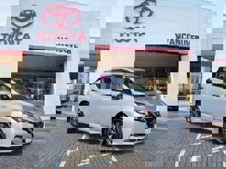 Used 2018 Nissan Leaf SV w/ SV Technology Package image 1