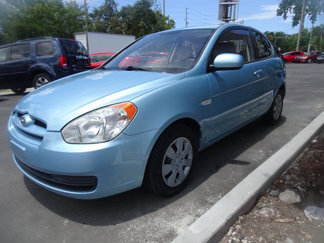 Used 2010 Hyundai Accent GS w/ Premium Pkg 3 image 1