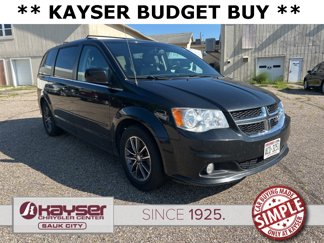 Used 2017 Dodge Grand Caravan SXT image 1