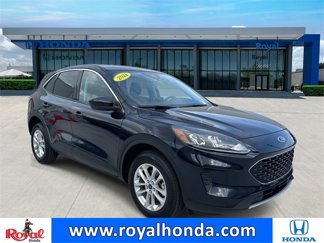 Used 2021 Ford Escape SE image 1