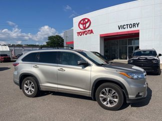 Used 2015 Toyota Highlander XLE image 1
