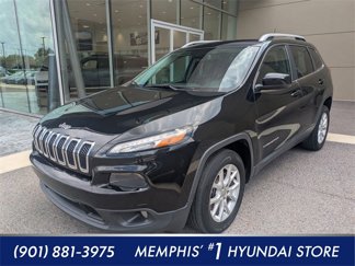Used 2018 Jeep Cherokee Latitude image 1