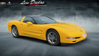 Used 2004 Chevrolet Corvette Coupe w/ Preferred Equipment Group image 1