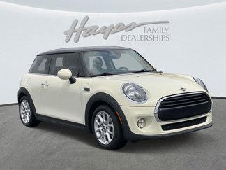 Used 2019 MINI Cooper 2-Door Hardtop image 1