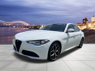 Used 2019 Alfa Romeo Giulia Ti image 1
