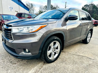Used 2015 Toyota Highlander Limited image 1