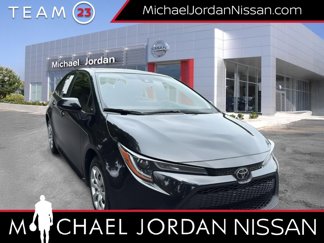 Used 2021 Toyota Corolla LE image 1