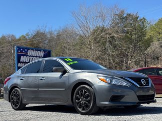 Used 2018 Nissan Altima 2.5 S w/ S Convenience Package image 1
