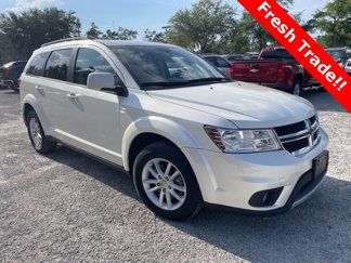 Used 2015 Dodge Journey SXT w/ Flexible Seating Group image 1