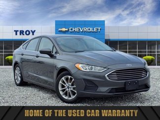 Used 2020 Ford Fusion SE image 1