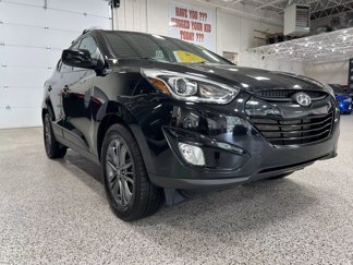 Used 2015 Hyundai Tucson SE image 1