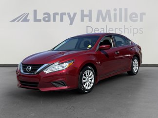 Used 2018 Nissan Altima 2.5 S w/ S Convenience Package image 1