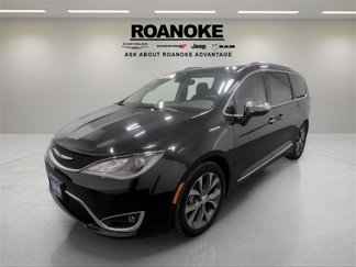 Used 2018 Chrysler Pacifica Limited w/ Tire & Wheel Group image 1