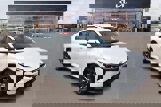 New 2025 Kia K4 LXS image 1