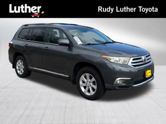 Used 2011 Toyota Highlander SE video 1