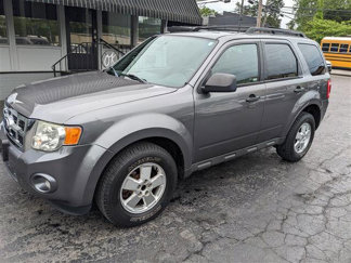 Used 2010 Ford Escape XLT image 1