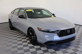 Used 2025 Honda Accord Sport image 1