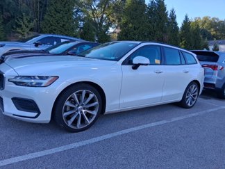 Used 2020 Volvo V60 T5 Momentum video 1