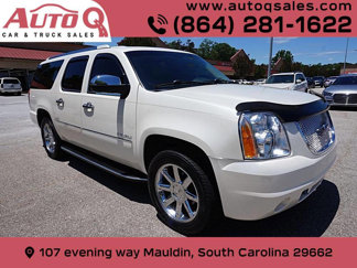 Used 2011 GMC Yukon XL Denali image 1