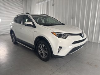 Used 2017 Toyota RAV4 XLE image 1