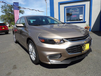 Used 2018 Chevrolet Malibu LT image 1