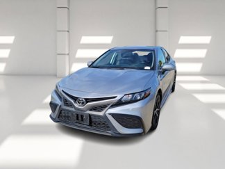 Used 2023 Toyota Camry SE image 1