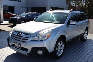 Used 2013 Subaru Outback 2.5i Limited image 1