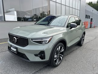 Certified 2023 Volvo XC40 B5 Plus w/ Driver Assist Package image 1