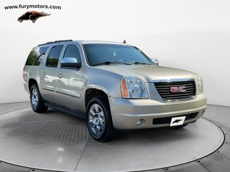 Used 2008 GMC Yukon XL SLT w/ SLT Preferred Equipment Group image 1