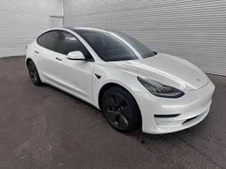 Used 2021 Tesla Model 3 Standard Range Plus image 1