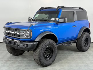 Used 2022 Ford Bronco Black Diamond image 1