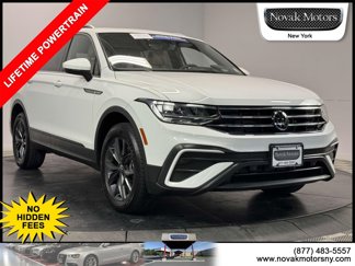 Used 2022 Volkswagen Tiguan SE image 1