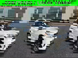Used 2017 Toyota Highlander XLE image 1