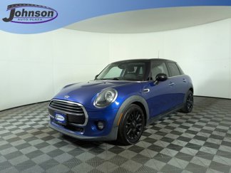 Used 2019 MINI Cooper 4-Door Hardtop image 1