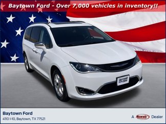 Used 2020 Chrysler Pacifica Limited image 1