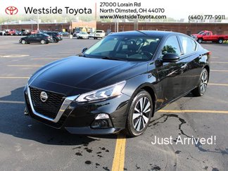Used 2019 Nissan Altima 2.5 SV image 1