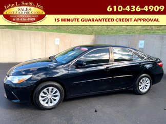 Used 2017 Toyota Camry LE image 1