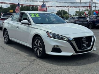 Used 2022 Nissan Altima 2.5 SV image 1
