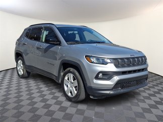 Used 2022 Jeep Compass Latitude image 1