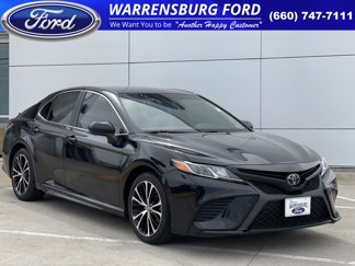 Used 2018 Toyota Camry SE image 1